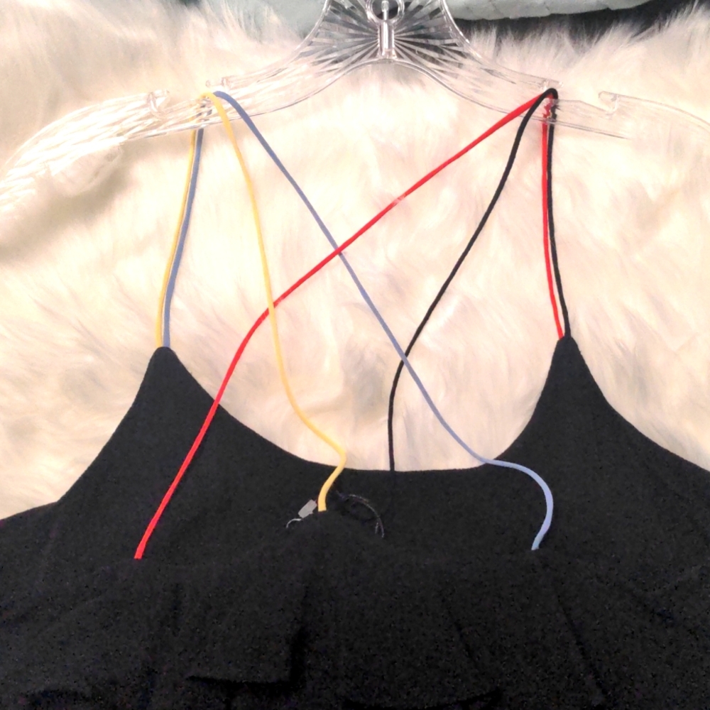 EUC✨ RO & DE medium black strappy tank with color criss-cross straps - Picture 7 of 16
